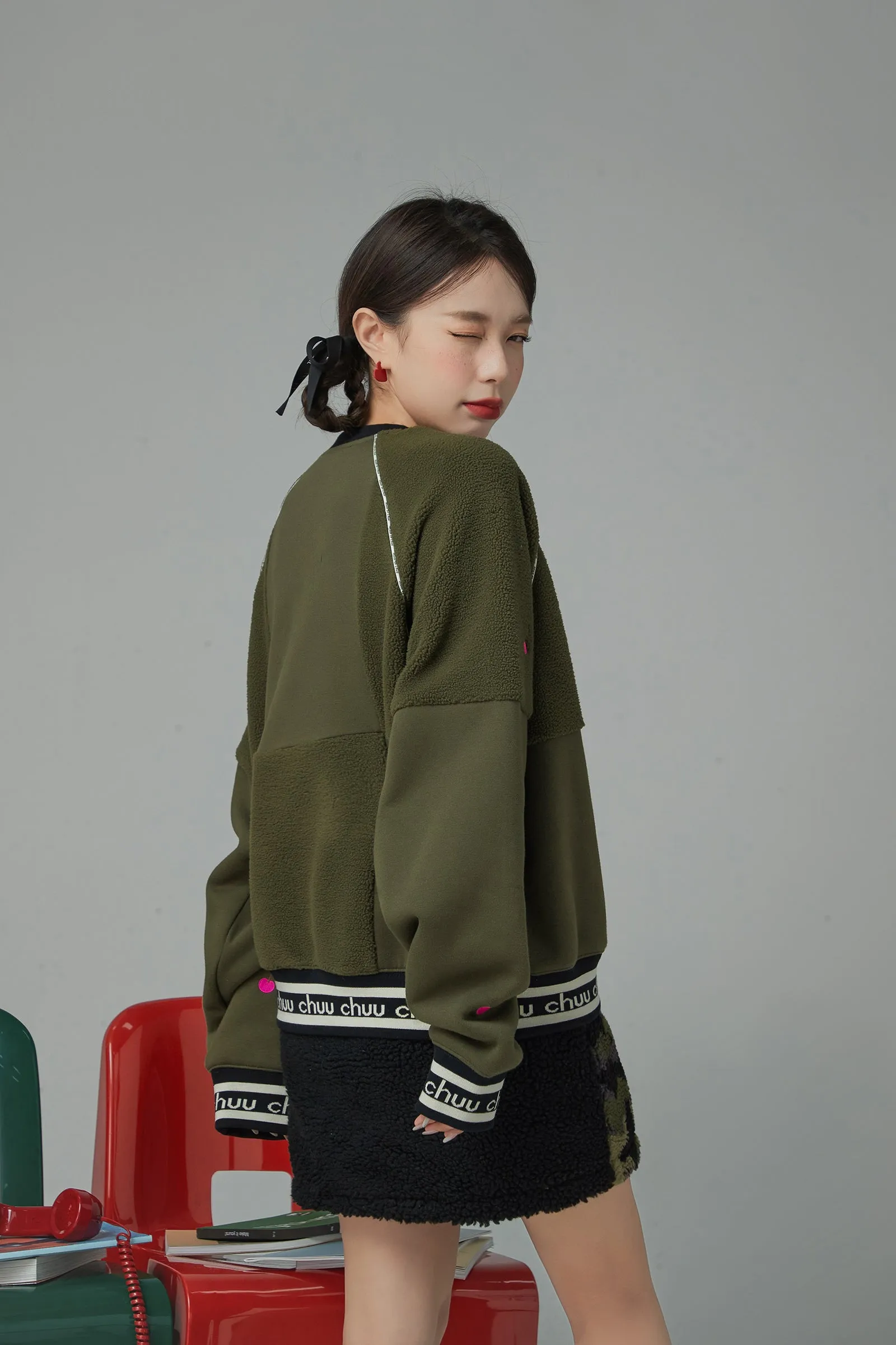 Extra Real Fleece Loose Fit Raglan Sweatshirt