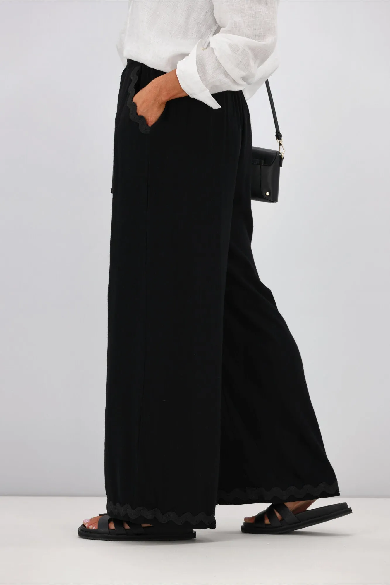 Grace & Co Ric Rac Trim Linen Pants Black