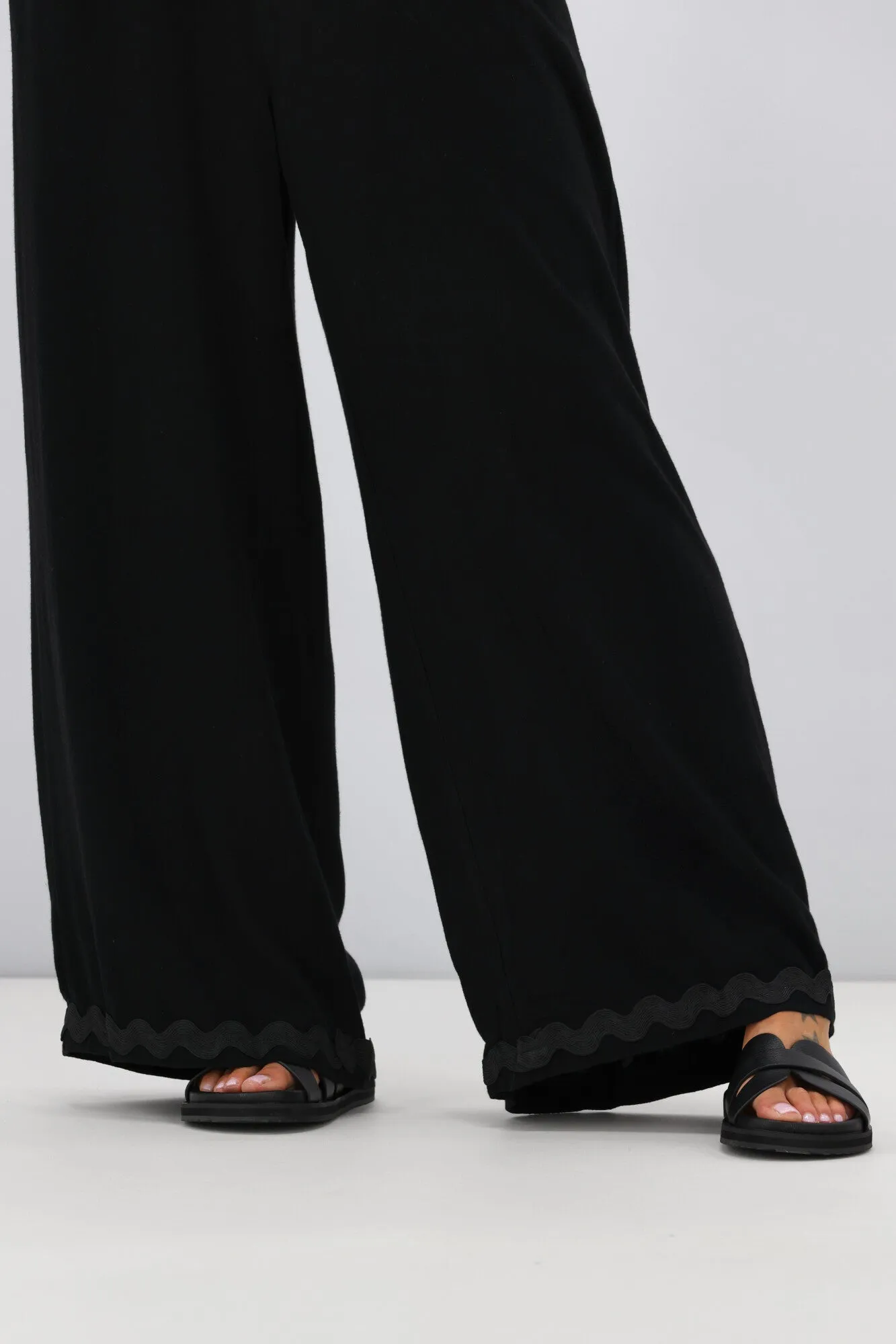 Grace & Co Ric Rac Trim Linen Pants Black