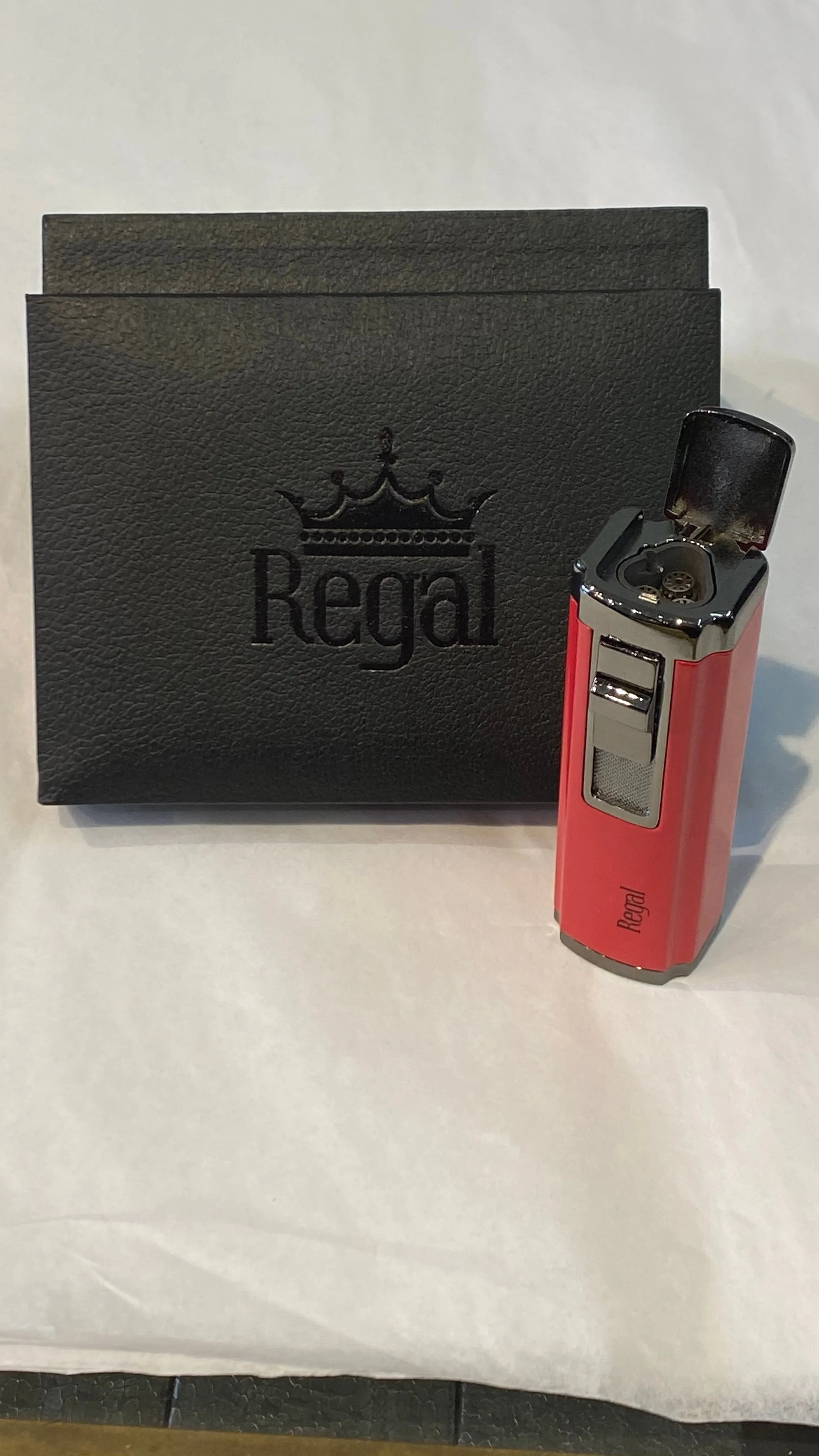 MEN'S *REGAL CIGAR LIGHTER